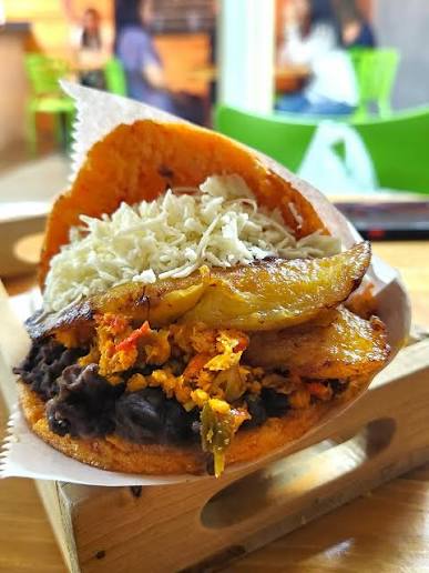 Arepa Pabellón Margariteño